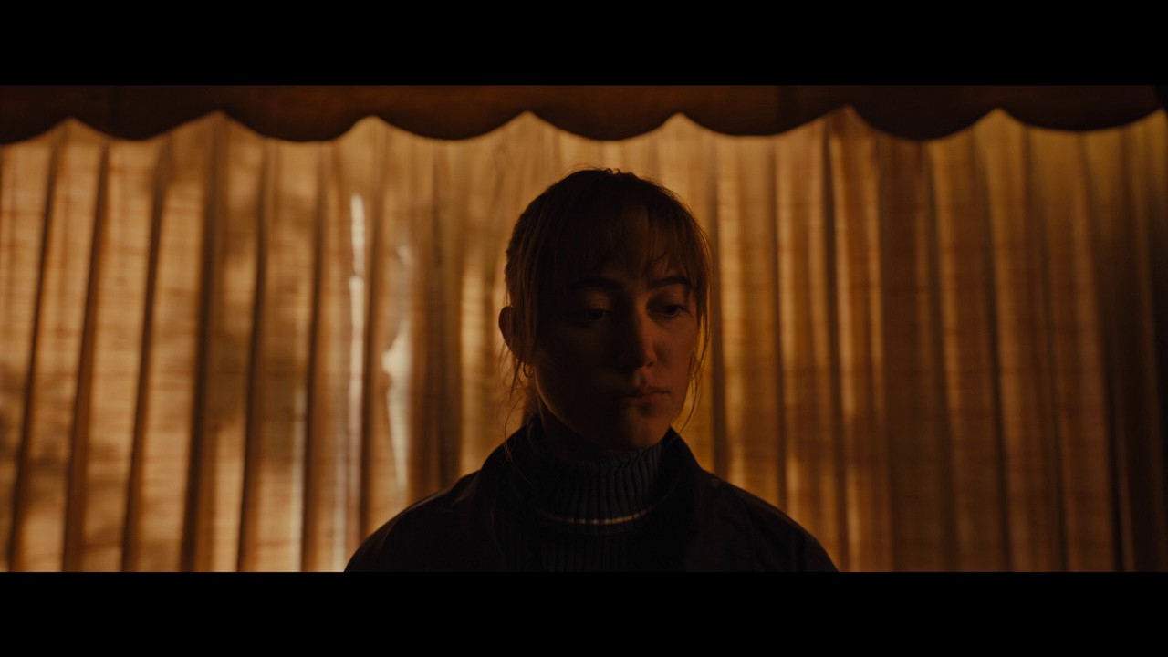 Longlegs (2024) BluRay Hin + Eng + Tam + Tel 720p x264 AVC AAC 2.0 ESub.mkv.0001